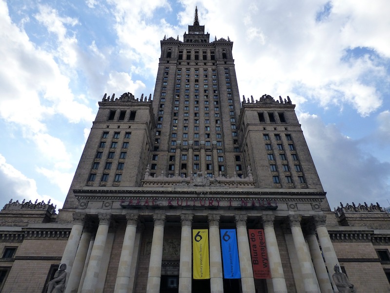 honey-in-poland-warsaw.jpg